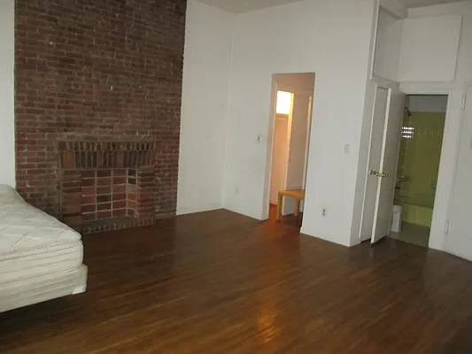 Rented by Citi Habitats | media 34