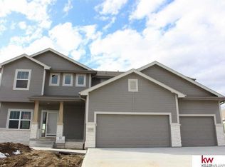 11740 S 111th St, Papillion, NE 68046