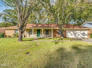 161 Summit Ridge Dr, Brandon, MS 39042