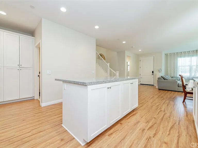 132 Parkwood — Photo 11