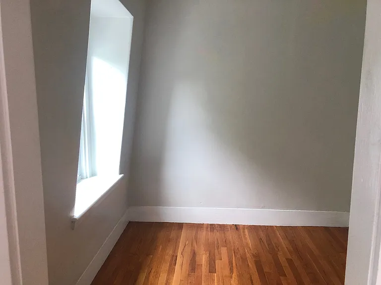 51 College Ave #3 — Photo 7