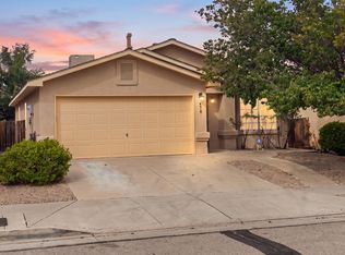 6419 Amberside Rd NW, Albuquerque, NM 87120