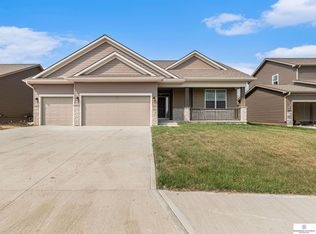 18426 Margo St, Omaha, NE 68136