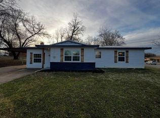 2430 Cypress Dr, Paris, TX 75460