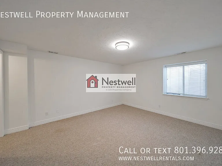 481 E Lana Ct — Photo 14