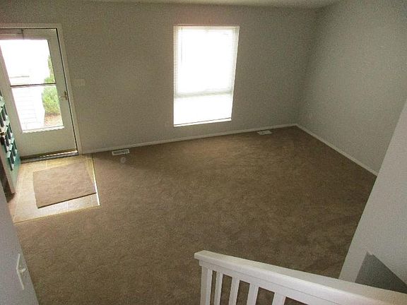 3rd image of 6608 Canaan Cir