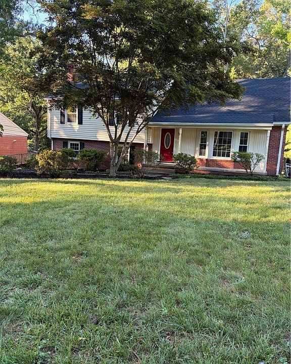 2nd image of 11205 Birchcrest Rd