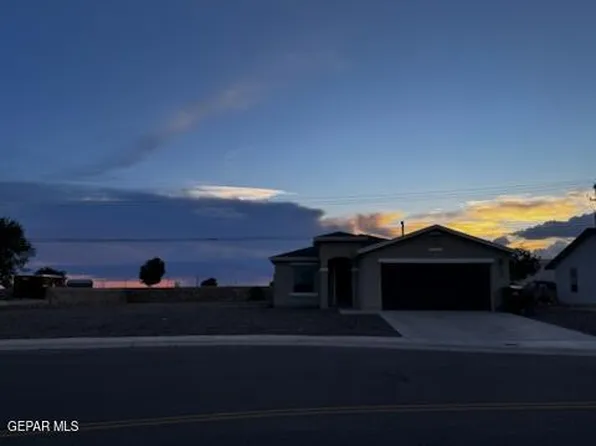 953 Yellow Bells Pl, Horizon City, TX 79928