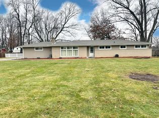 2647 E Riverview Dr, Kankakee, IL 60901