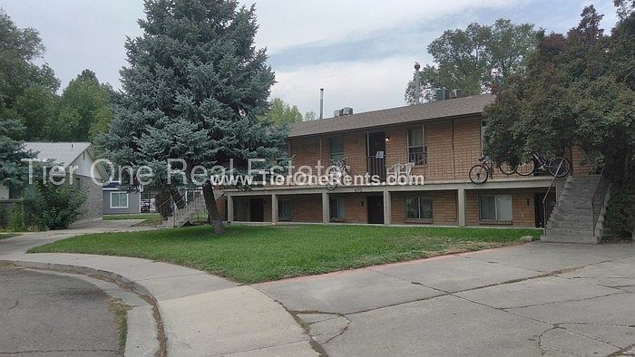 1st image of 670 W Le Bon Cir