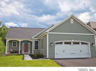 238 Linenhall St, Camillus, NY 13031