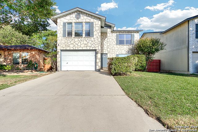 1st image of 2918 Dixon Plain Dr