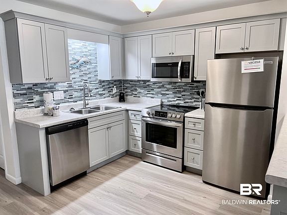 4th image of 400 Plantation Rd #3320