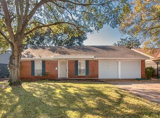 15710 Thunderbay Dr, Houston, TX 77062
