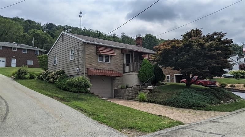 1st image of 1009 Howard St