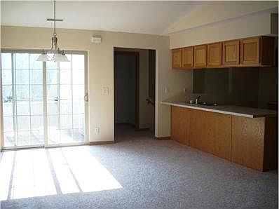 3rd image of 5646 Oak Village Dr