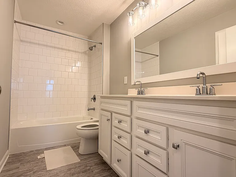 8833 Ingraham Ln — Photo 33