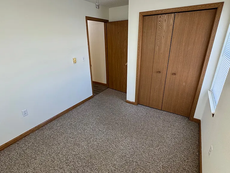 830 Union St — Photo 35