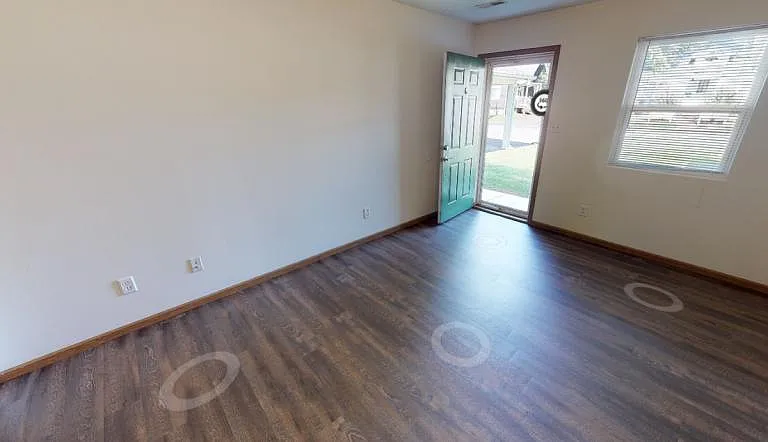 308 S Bentley St — Photo 12