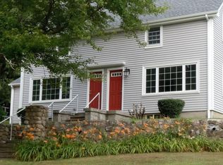 143 Woody Hill Rd #B, Bradford, RI 02808