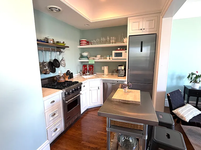 34 Telegraph Pl — Photo 8