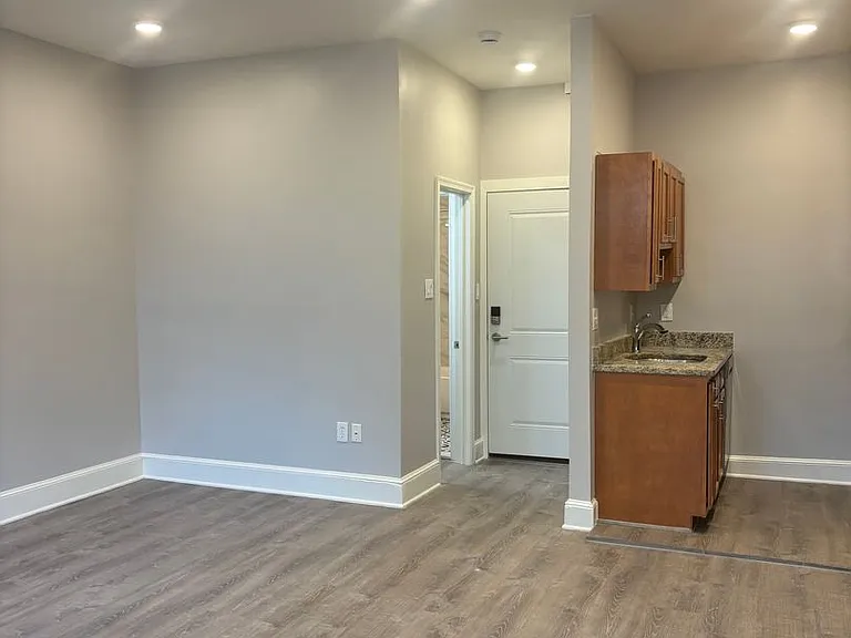 Euclid Properties — Photo 5