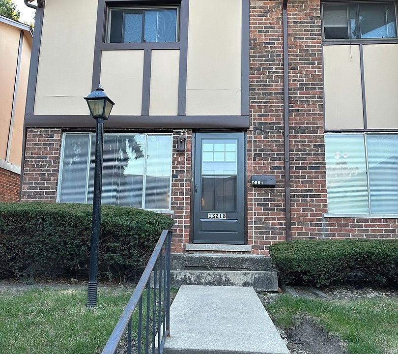 1st image of 1S218 Ingersoll Ln