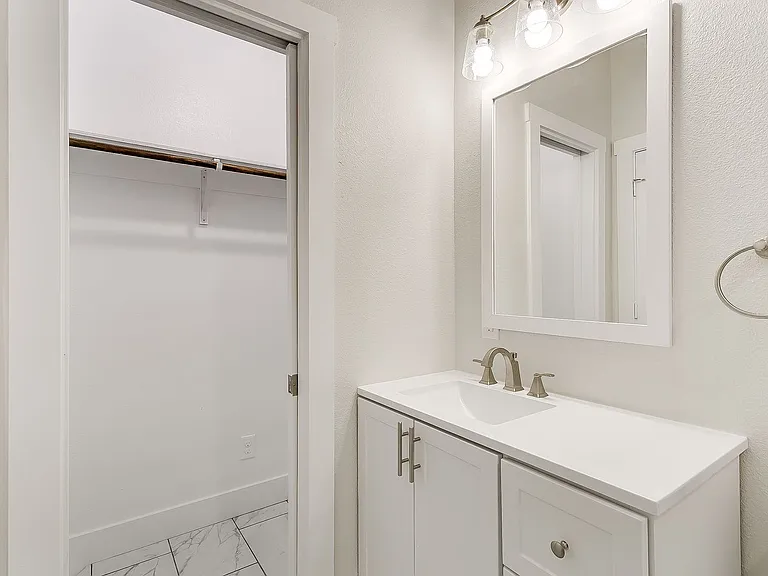 3133 Greene Ave #2028 — Photo 35