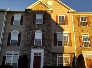 10 Fawn Ct, Delran, NJ 08075