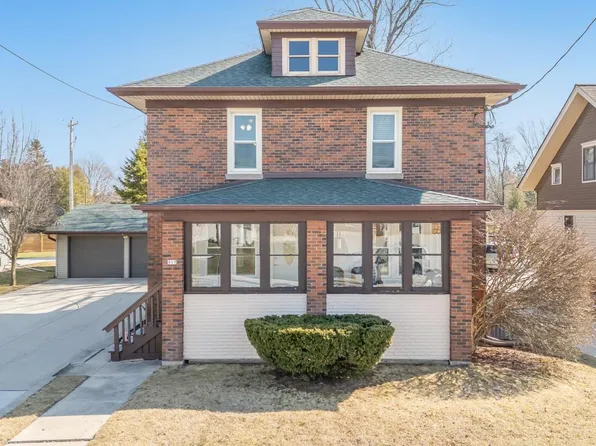 917 Michigan AVENUE, Oostburg, WI 53070