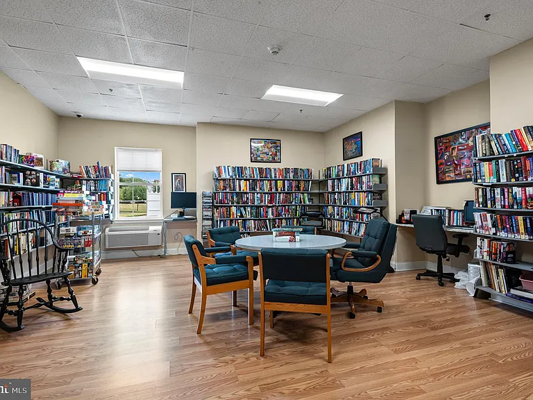 4115 Centennial Sta — Photo 41