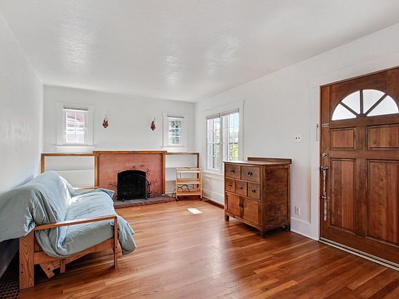 Living room and entrance