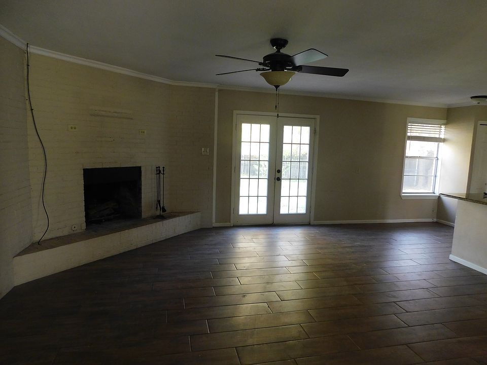 2nd image of 118 William Dr