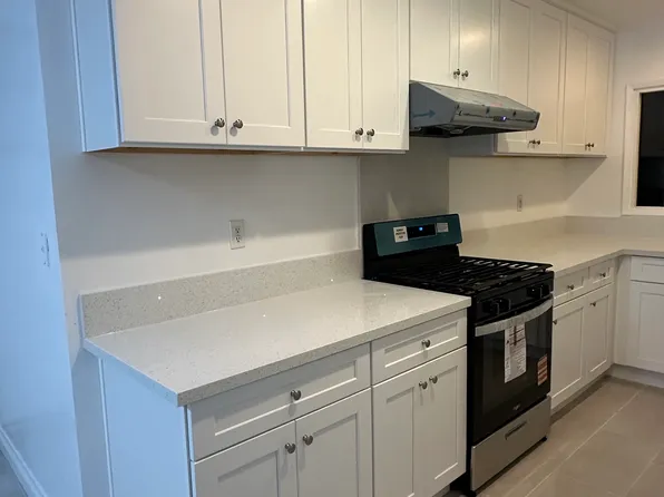 261 Barret Rd #1, Riverside, CA 92507