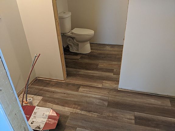 Upstairs bathroom 