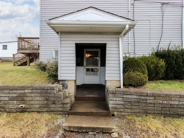 411 Steck Street - C, 411 Steck St, Greensburg, PA 15601