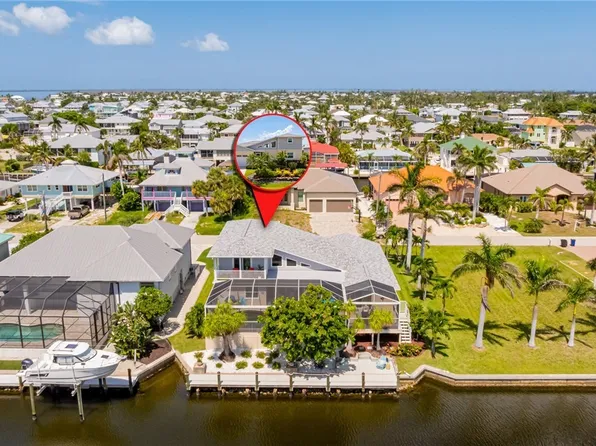 2372 Cherimoya Ln, Saint James City, FL 33956