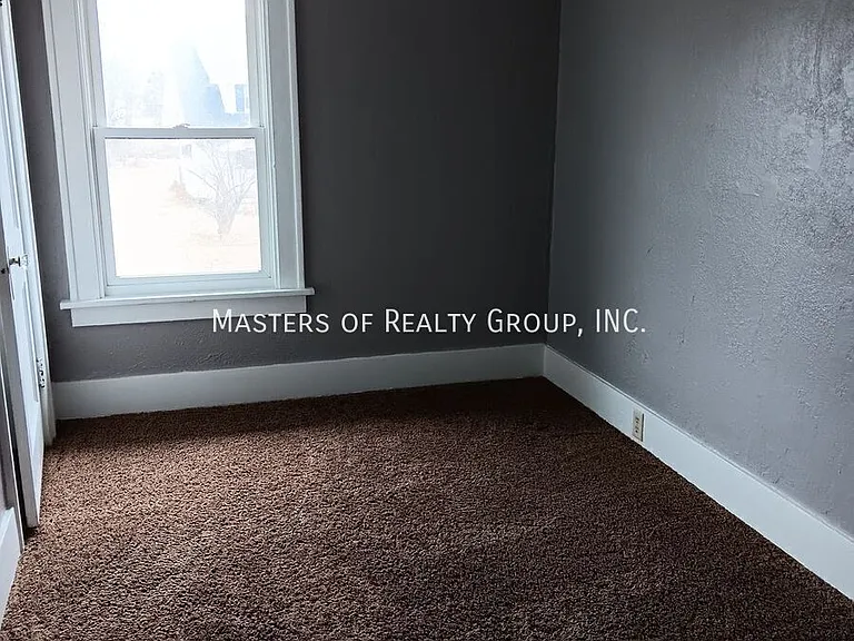1129 Diamond Ave — Photo 30