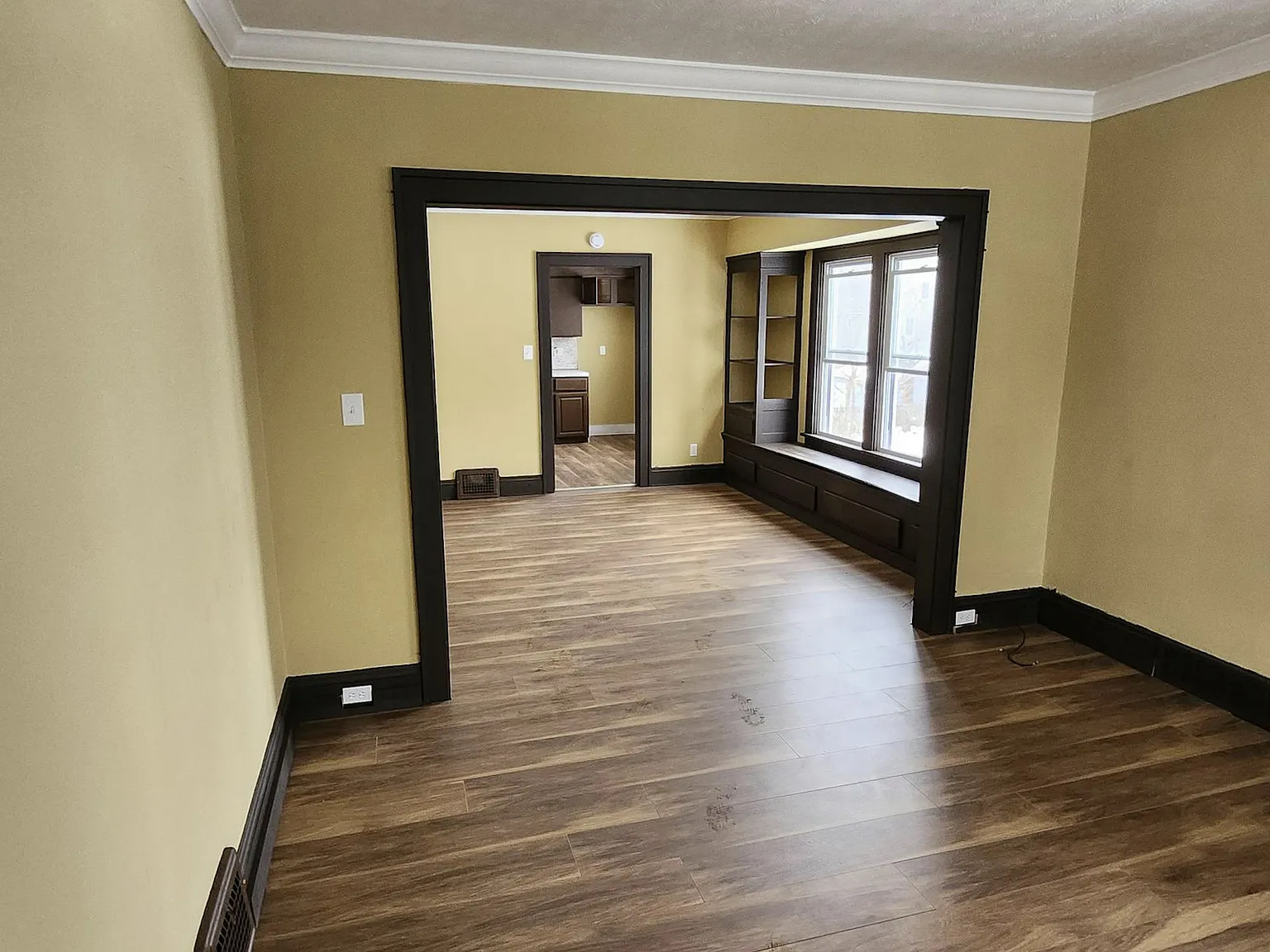2990 East 111th Street, Unit Up — Photo 3
