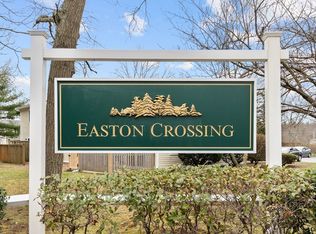 14 Nancy Rd APT 8, South Easton, MA 02375