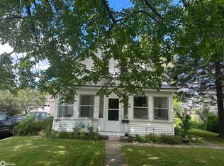 2058 Sunnyside Ave, Burlington, IA 52601