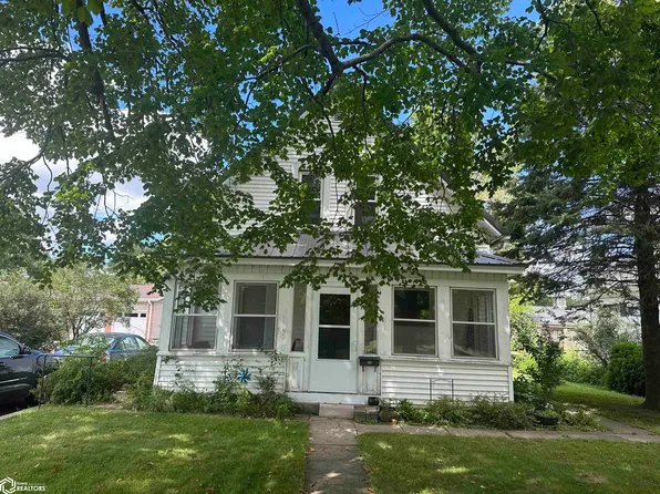 2058 Sunnyside Ave, Burlington, IA 52601