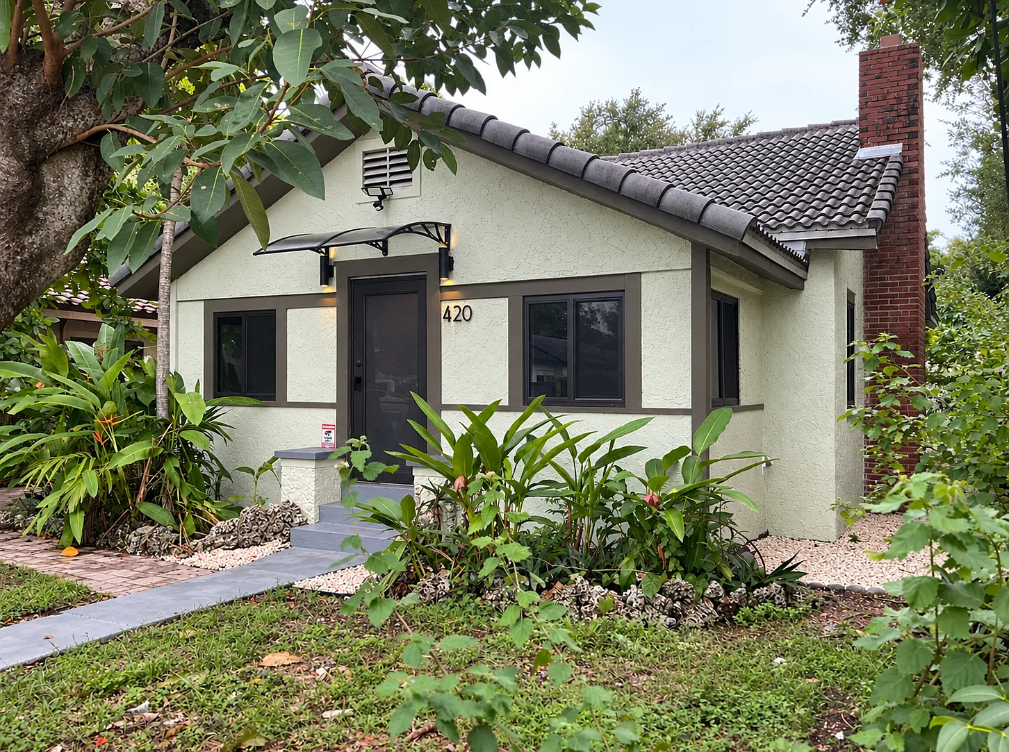 3 bed, 1200 sqft, $3,900 — Photo 1