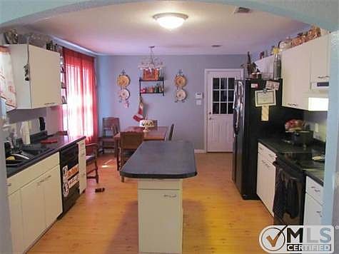 4th image of 27 Ted Lott Ln
