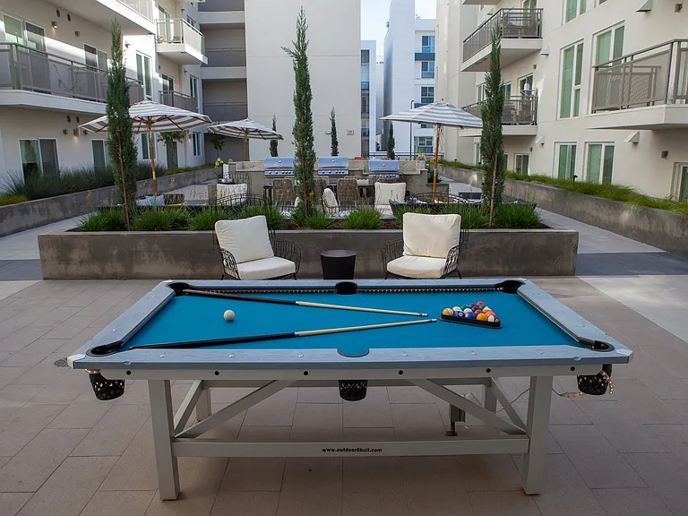 Onyx Glendale — Photo 19