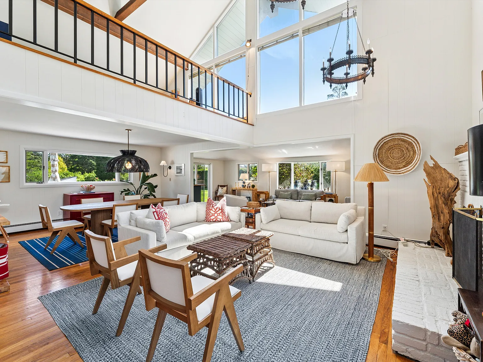 Quogue South Contemporary — Photo 3