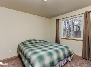 2401 S Vickaryous St, Wasilla, AK 99654