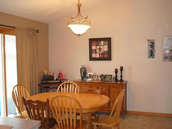 5th image of 2914 Sanibel Dr