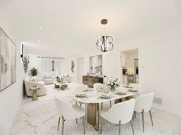 89 W Yonge Blvd NW — Photo 6