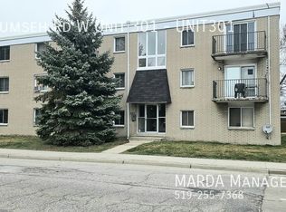 2870 Tecumseh Rd W UNIT 301, Windsor, ON N9C2B4